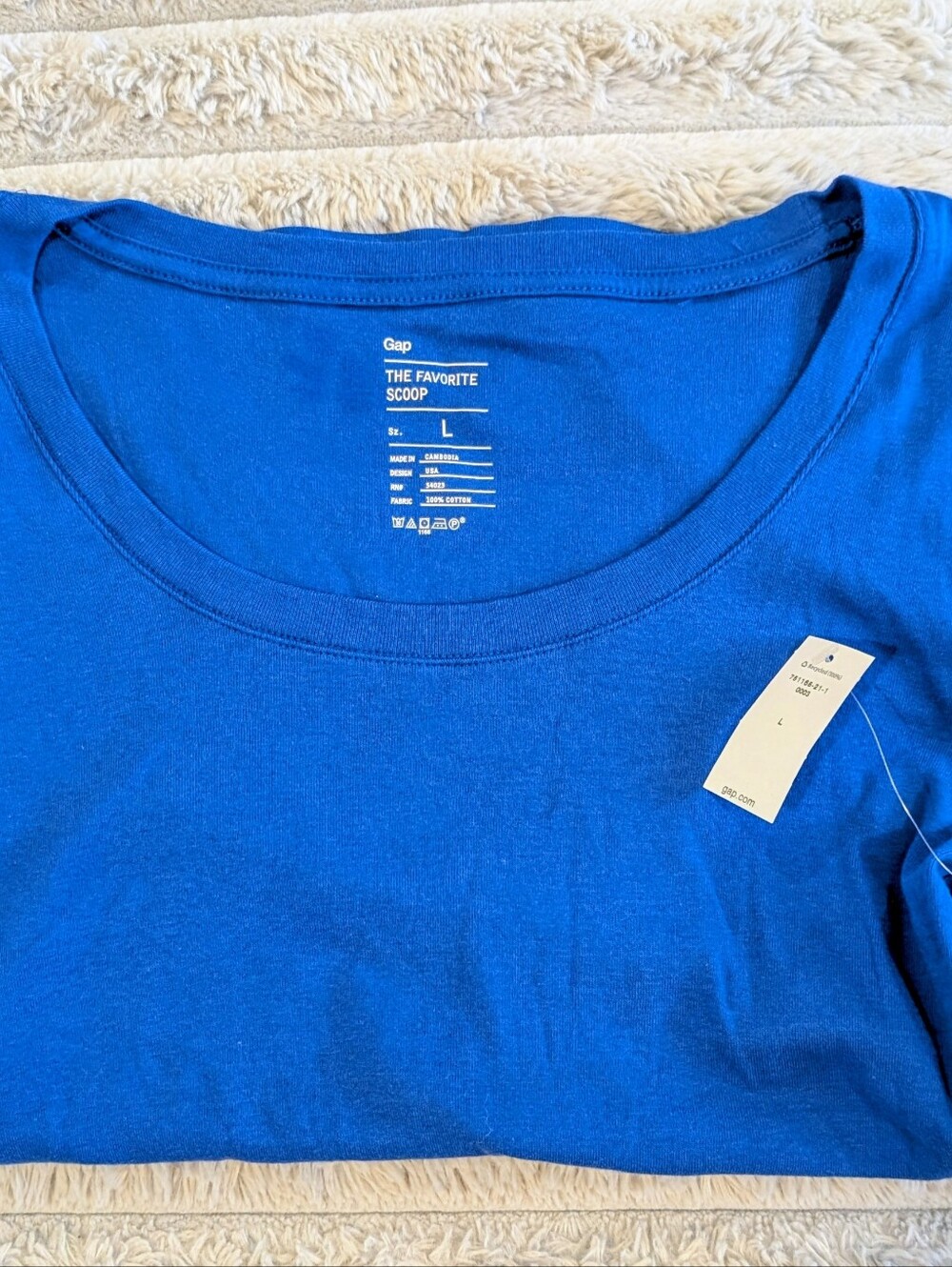 NWT - Gap The Favorite Scoop Blue Short Sleeve Tee Size Large - CB